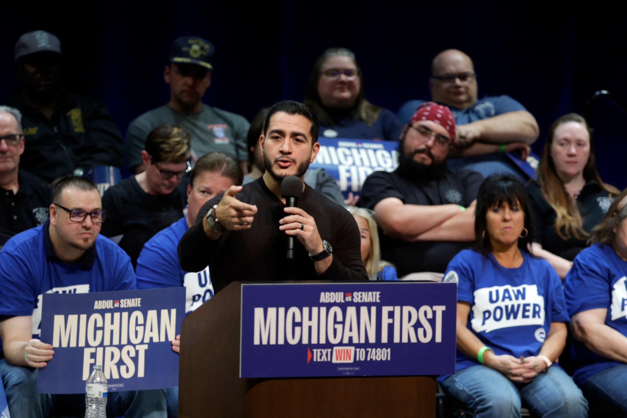Abdul El-Sayed turns Muslim attacks back on Trump, calls out Qatari jet