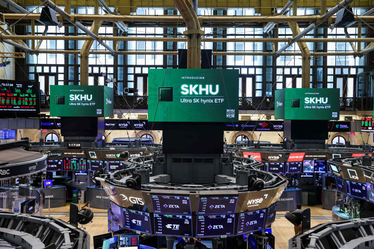 Stock Market Today: Stock Rise to Begin Busy Week of Tech Earnings, Fed ...