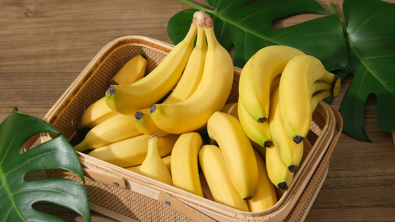 Bananas, cookie butter, and chocolate are all you need for this crave ...