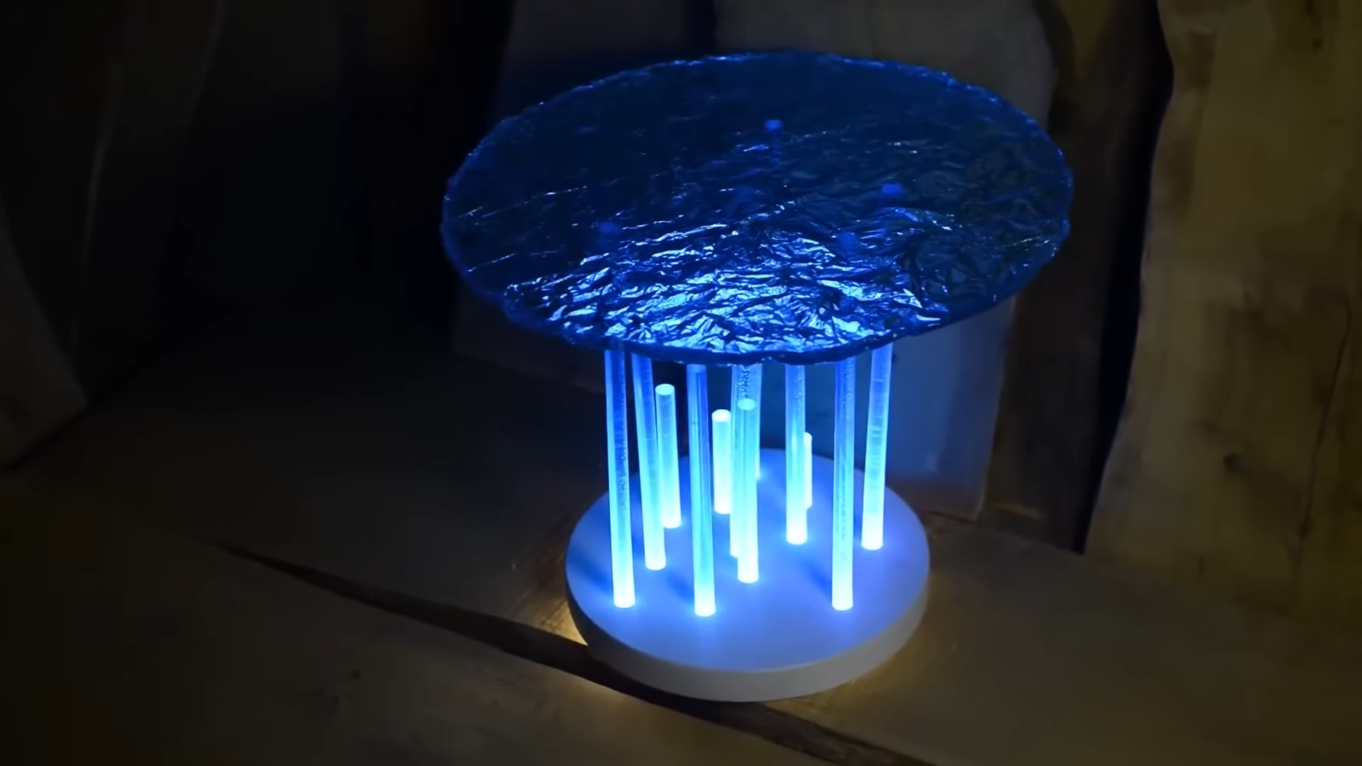 Building a glowing table with hidden supports
