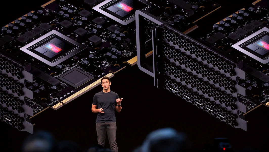 Apple promotes Rajesh Ambati as veteran display leaders step back