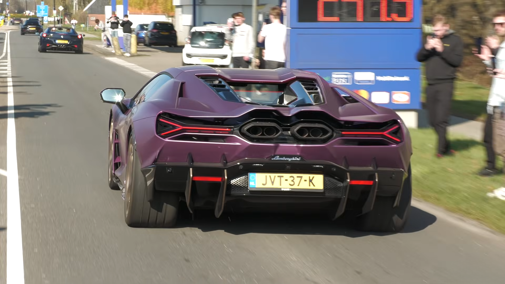 Lamborghini Revuelto shows off its 1000HP hybrid V12