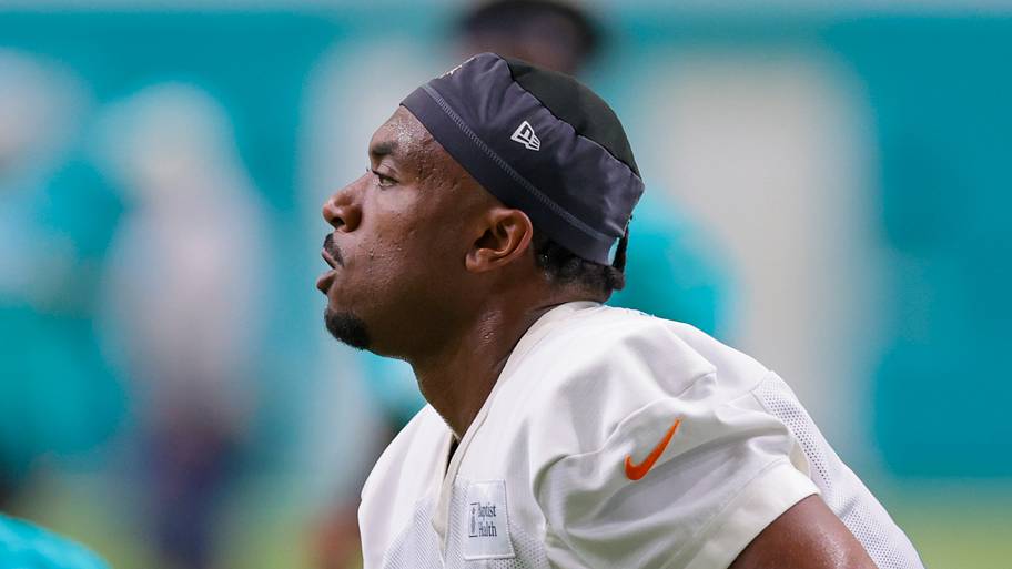 Austin Jackson shakes off mistakes to give Dolphins his best game of ...