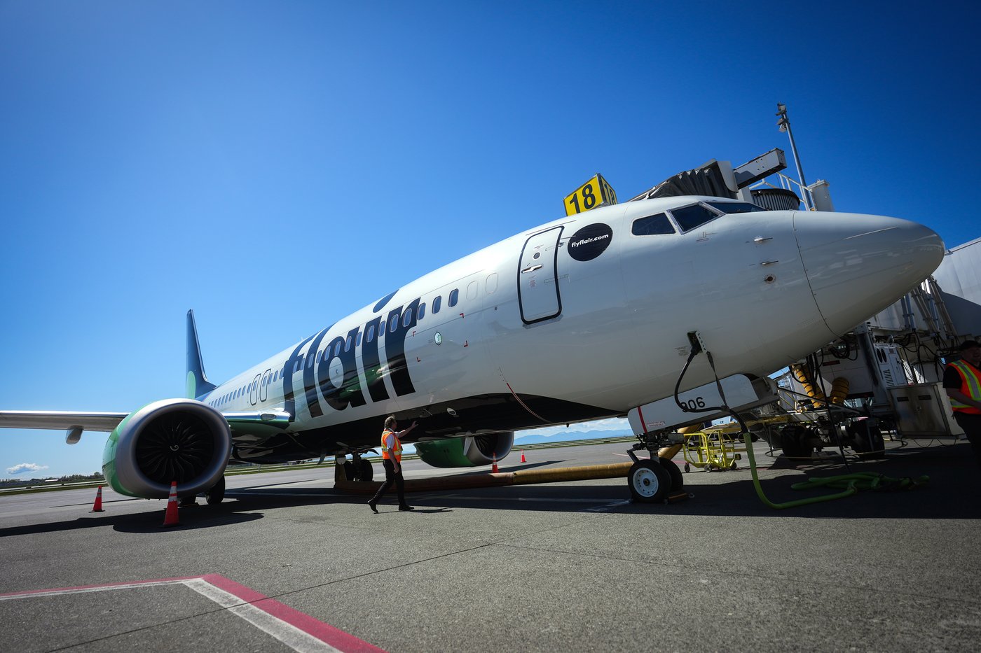 Man and woman who yelled, stripped on Newfoundland flight fined $4,000 each