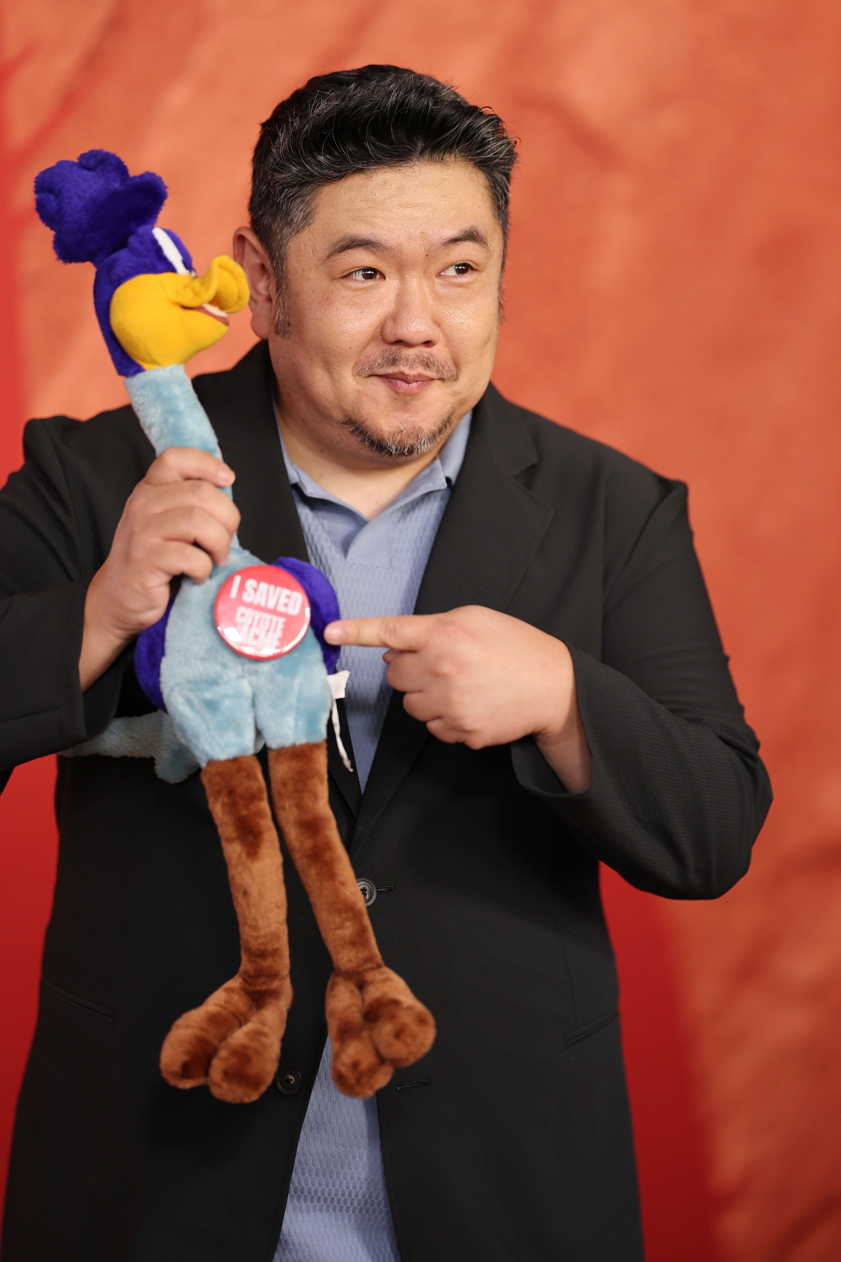 Eric Bauza, the modern voice of Bugs Bunny, has died suddenly