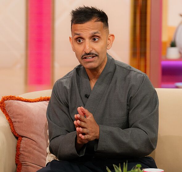 Dr Amir Khan says this 30-second balance exercise could help reduce ...