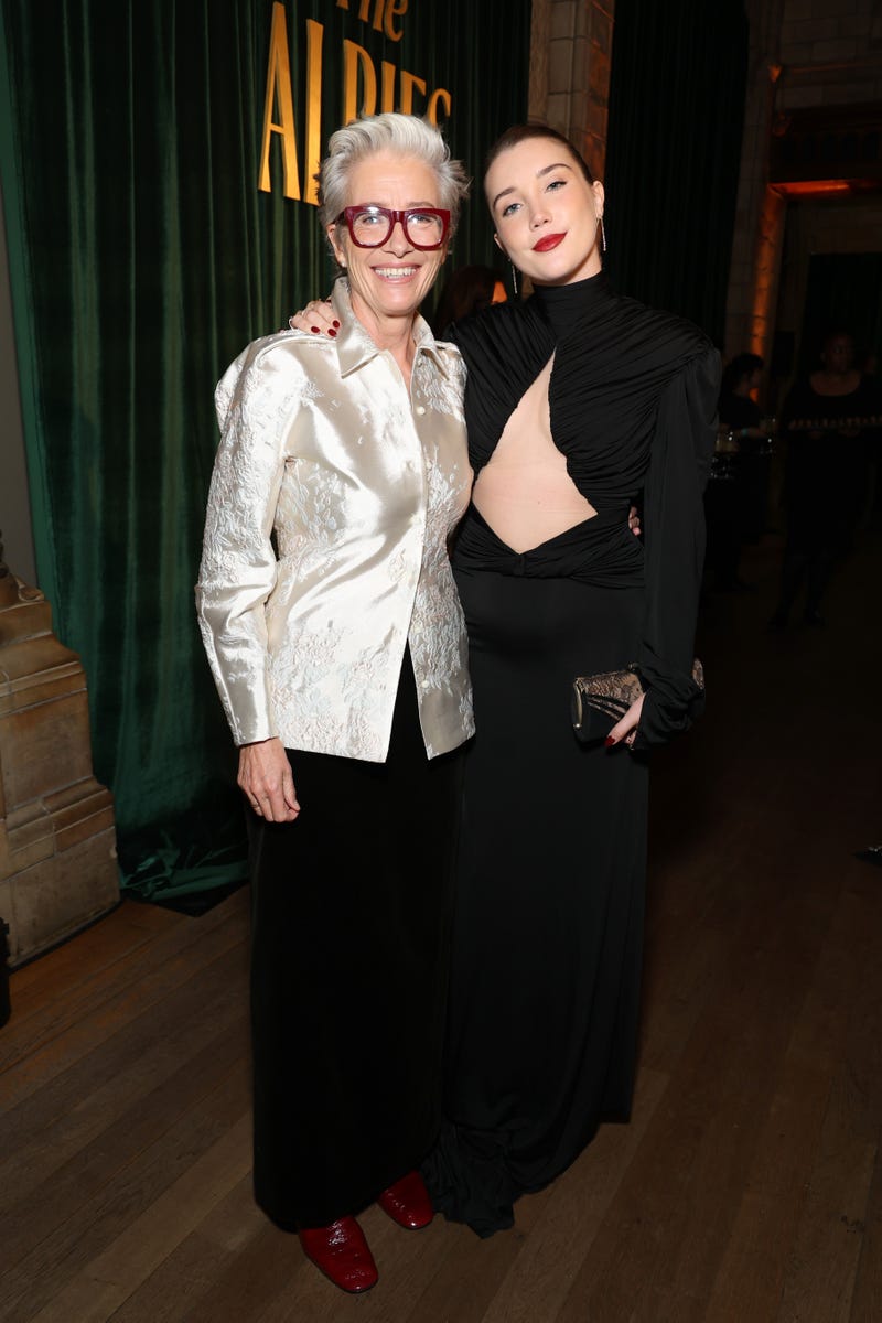 Emma Thompson's frosted hair transformation is winter's most elegant ...