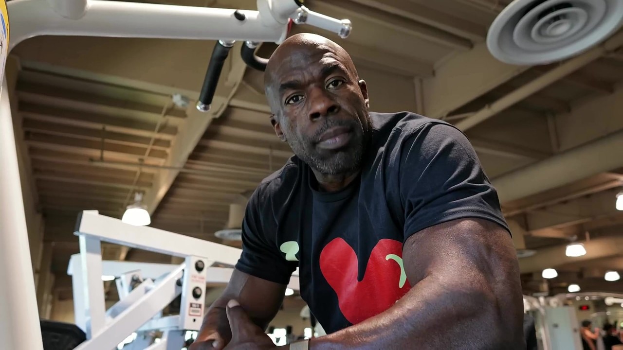 Kali Muscle brings watermelon to Skid Row