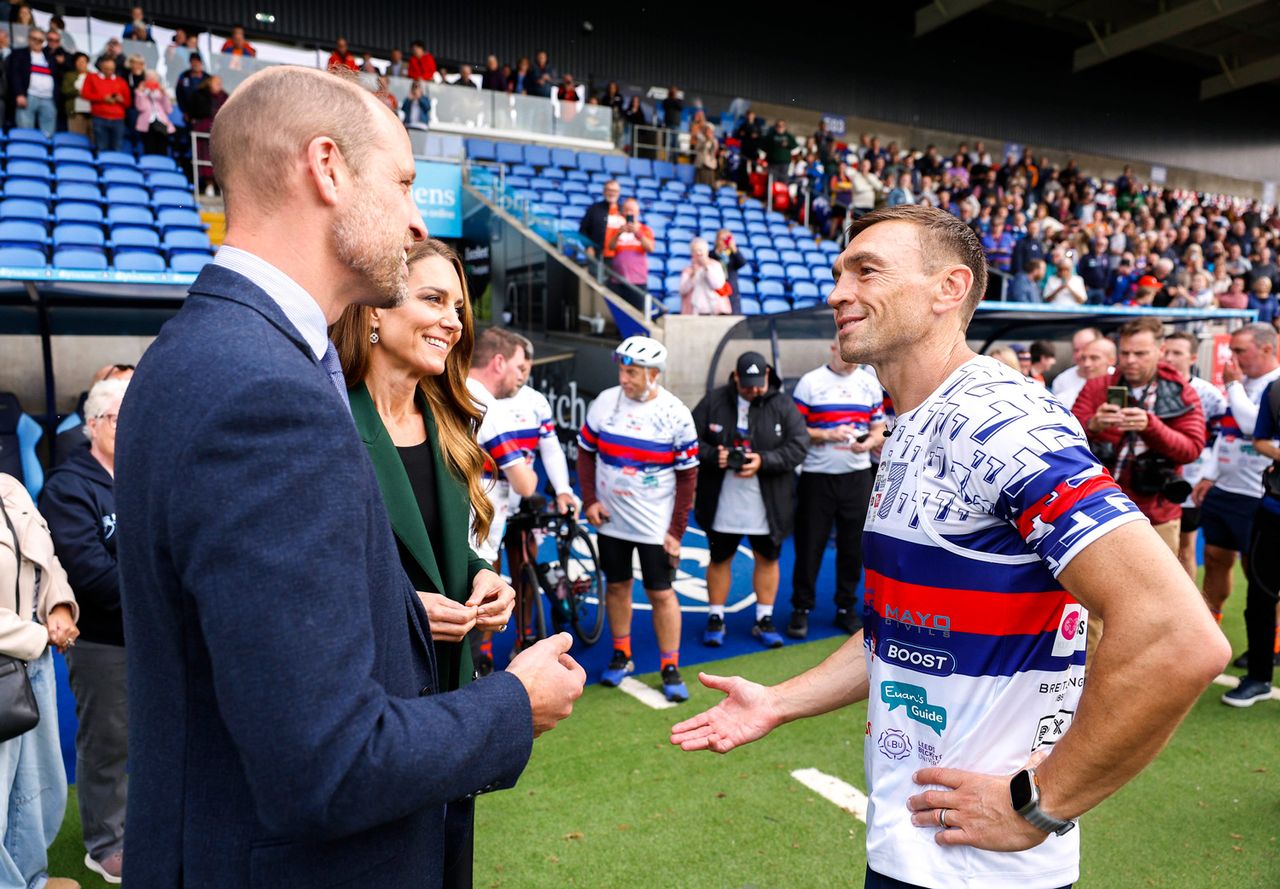 Prince William says rugby star Kevin Sinfield should have been knighted ...