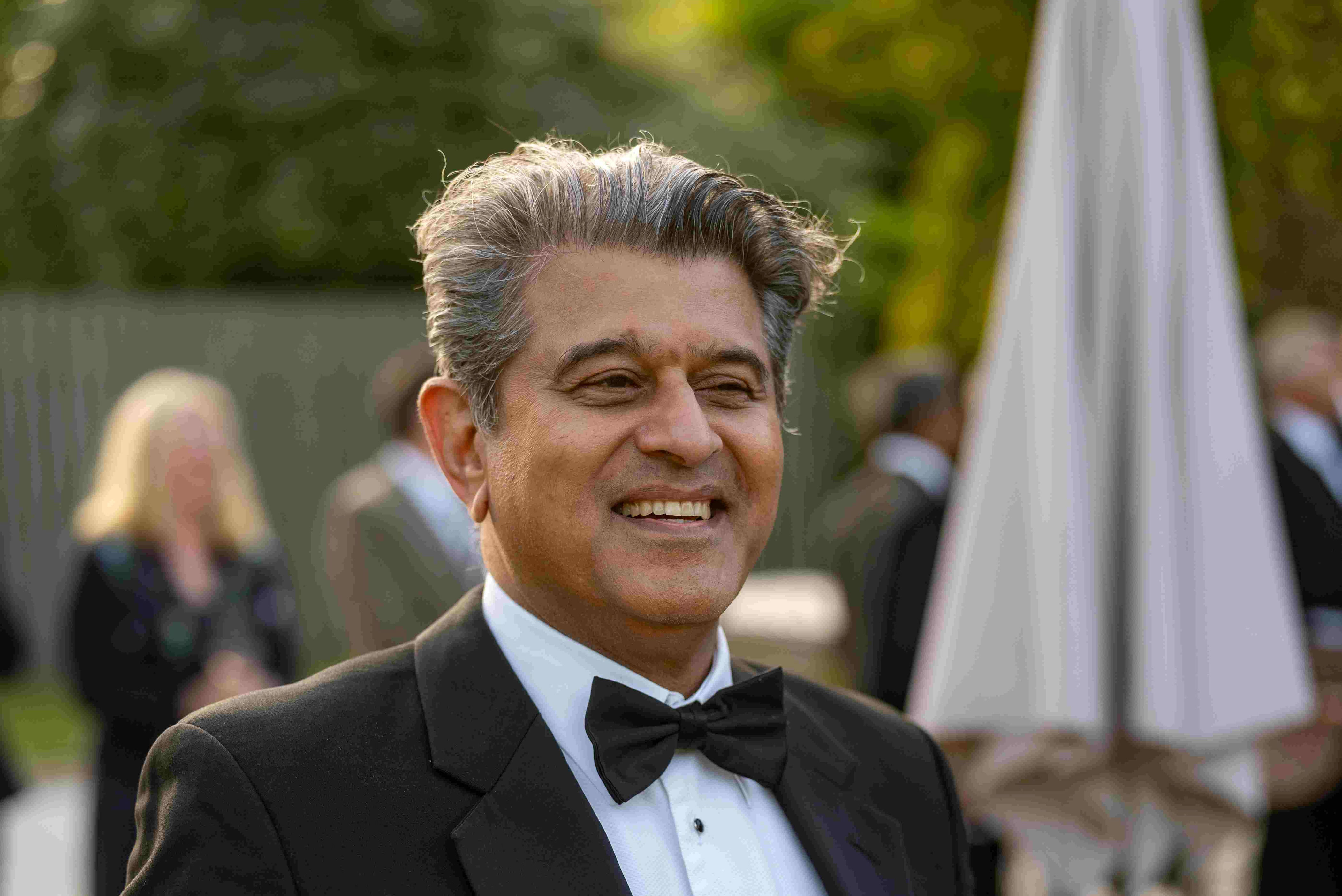 Centre for Sight founder Sheraz Daya receives lifetime achievement ...