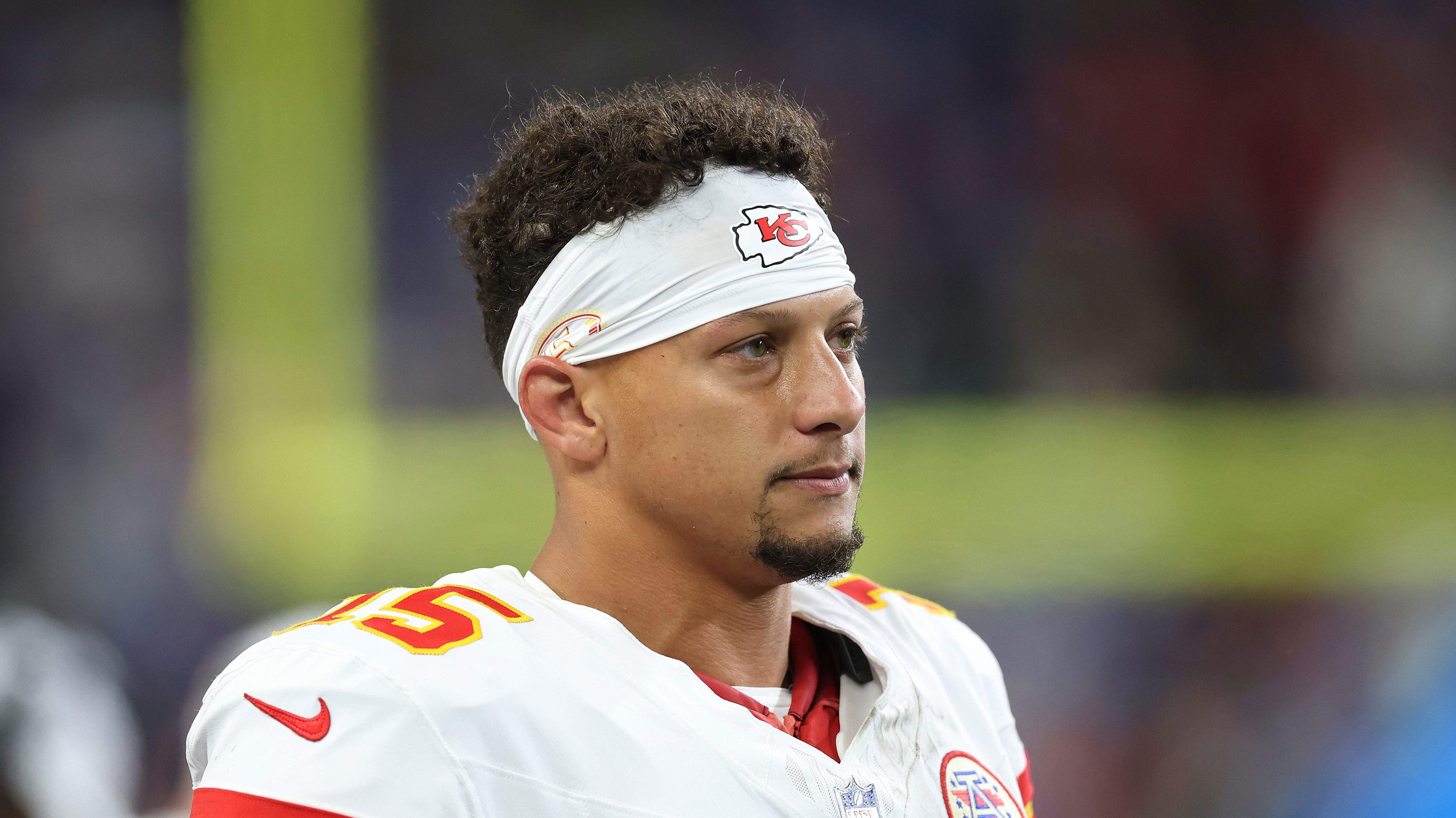 Patrick Mahomes’ frustration with top target raises eyebrows vs. Seahawks