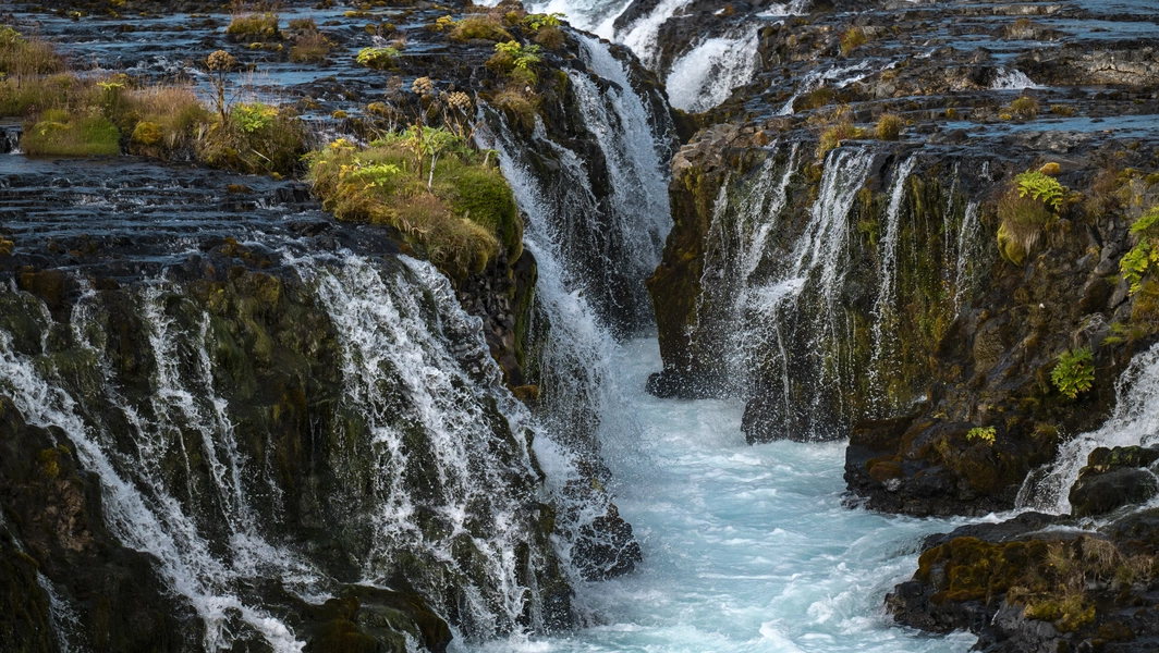 6 spectacular waterfalls around the world