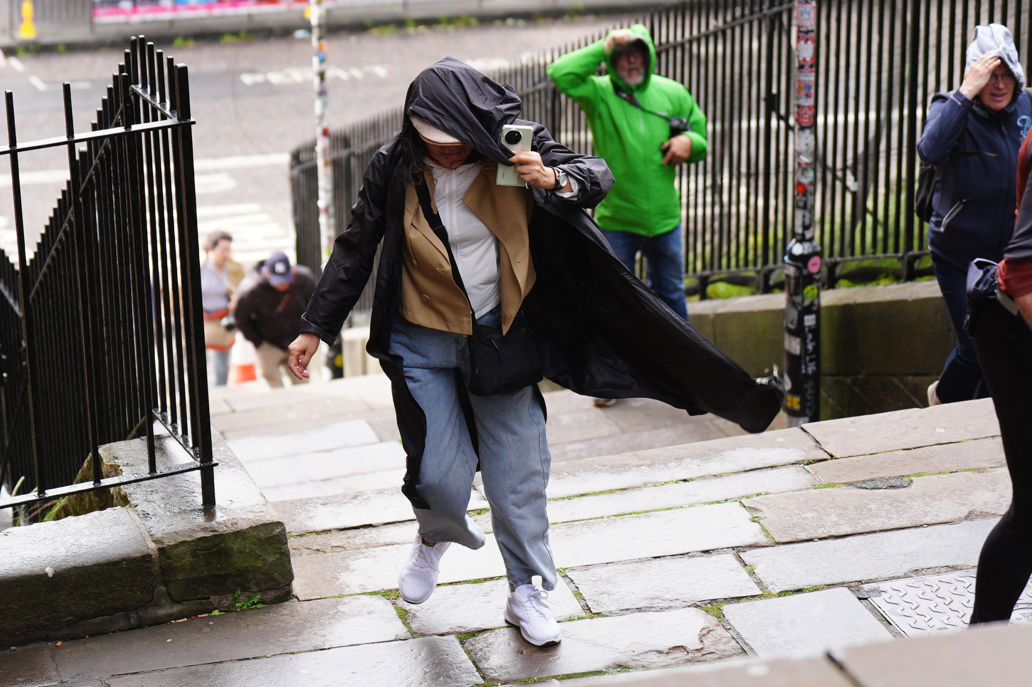 Edinburgh parks including Princes Street Gardens to close due to strong ...