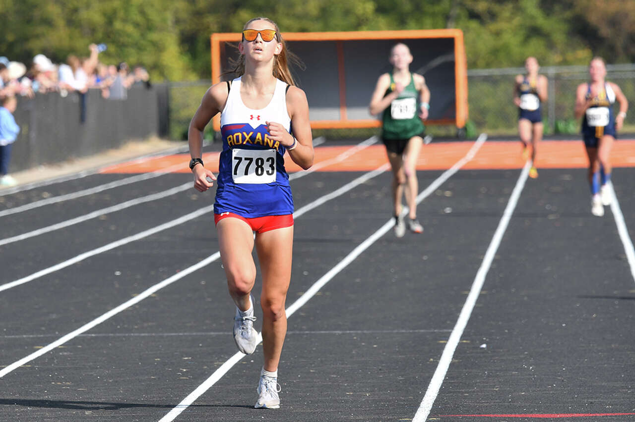 Edwardsville girls win regional, take aim at first 3A sectional