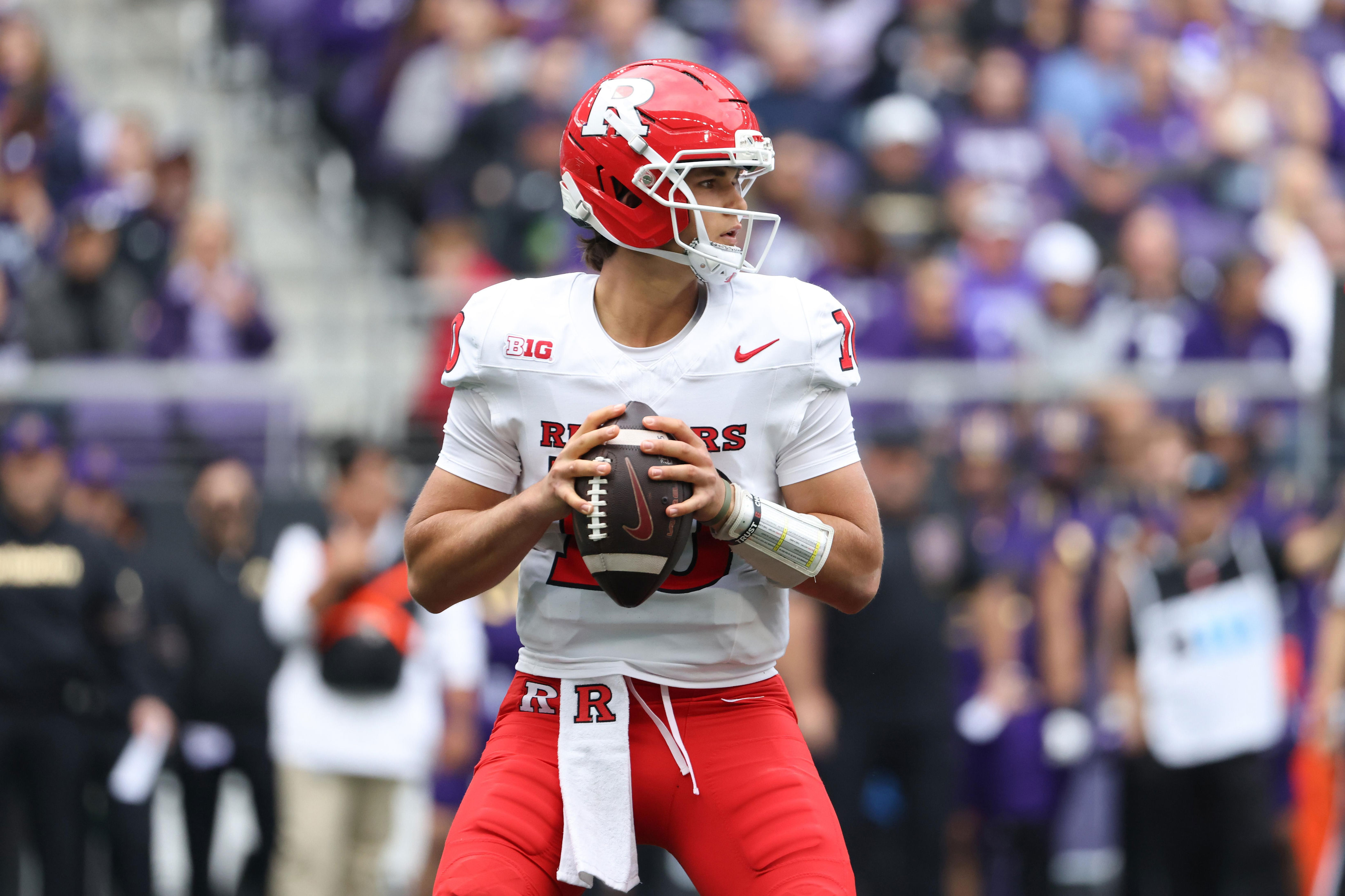 Rutgers faced with impossible decision at quarterback
