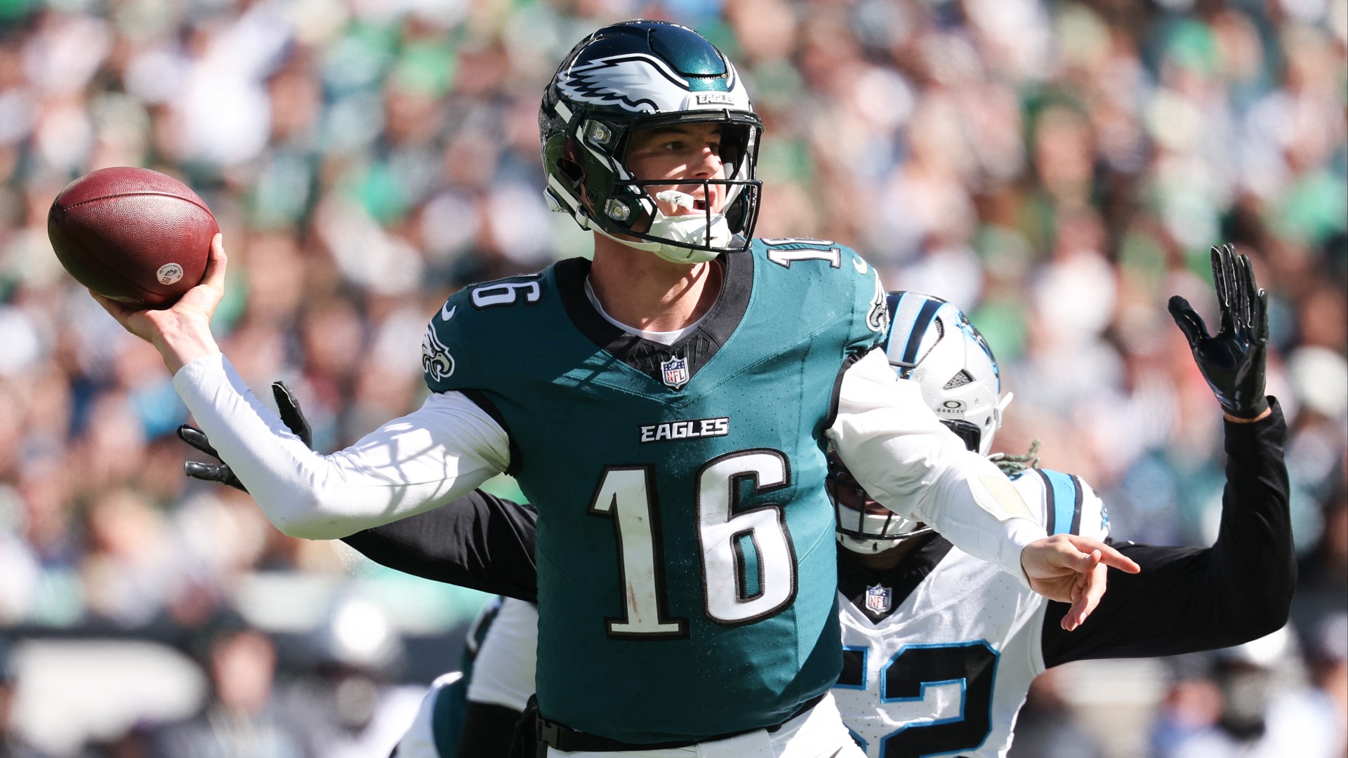 Tanner McKee faces tough test as Eagles battle Dallas
