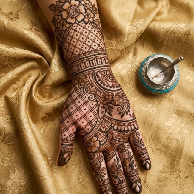 Karwa Chauth 2026 mehndi designs: Arabic to full-hand bridal patterns ...