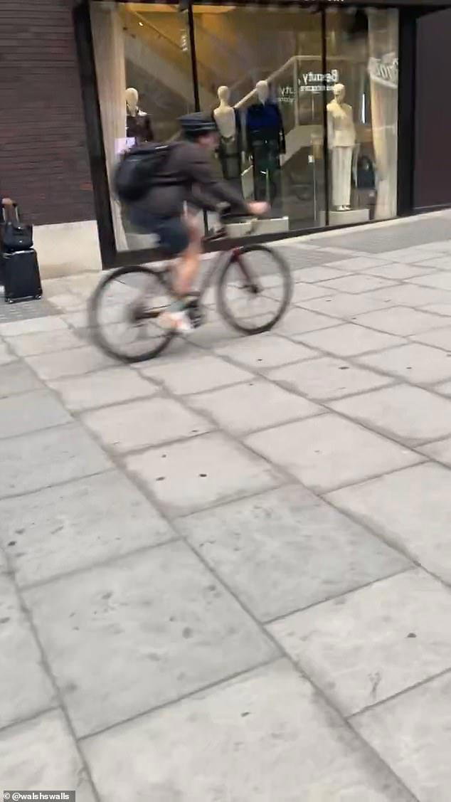 Oxford Street goes traffic free as cyclists ignore rules on first day ...