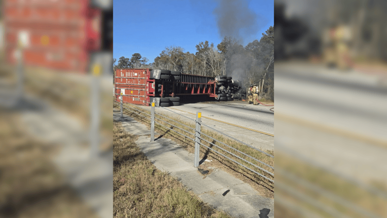 Overturned tractor-trailer has I-16 westbound closed in Metter