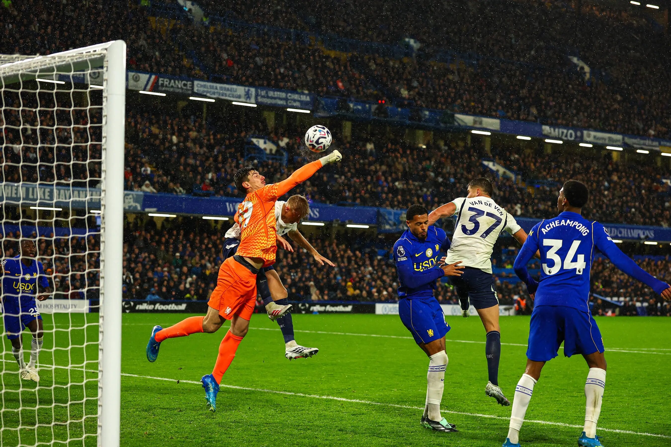 Chelsea vs Tottenham: Ref Watch panel debate Palmer and Van de Ven ...