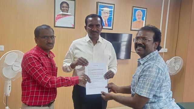 Pending salaries of gurukul teachers: NCSC notice to Telangana