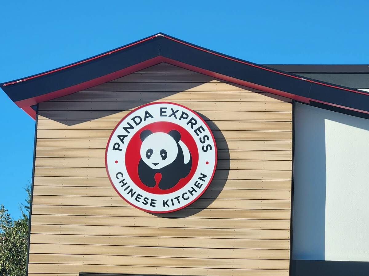 This new national restaurant has opened on Columbia's busy Harbison ...