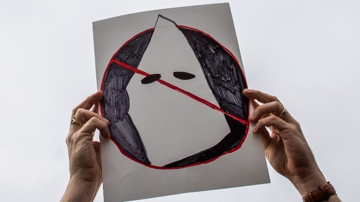 Many believe this is nothing to talk about: KKK costumes spotted in El ...