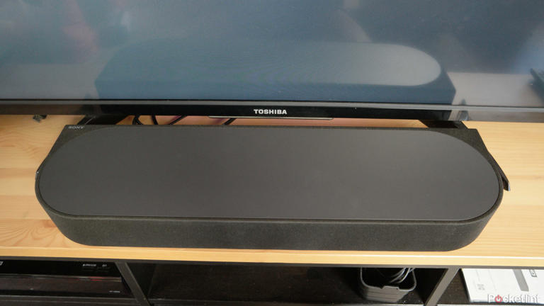 4 reasons a soundbar is better for your home theater than traditional ...