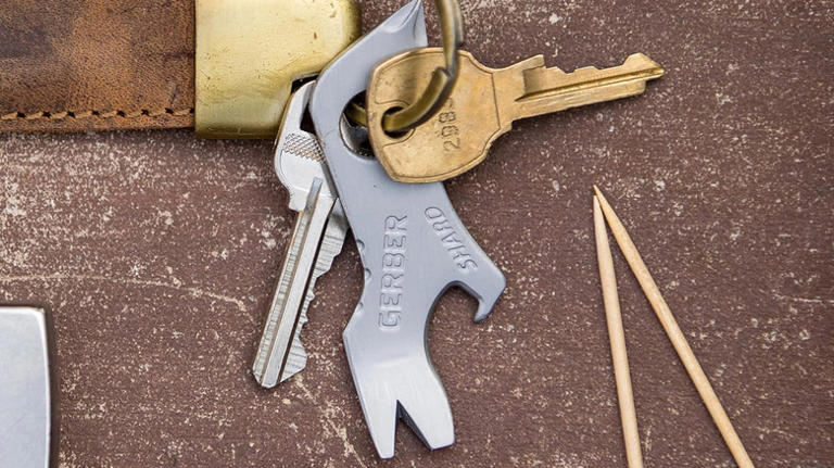 5 mini-gadgets that turn your keychain into a pocket toolkit