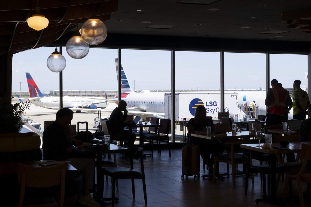 When will the Sacramento International Airport garage open? See timeline