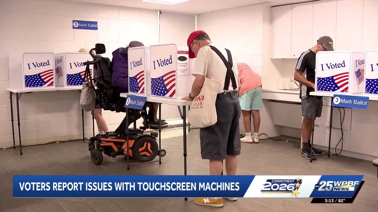Palm Beach County voters report issues with touch voting machines ...