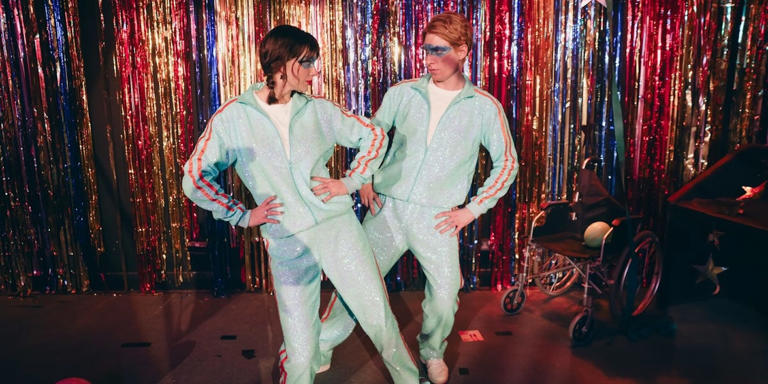 These Taylor Swift Halloween Costumes Are Straight From Her Biggest ...