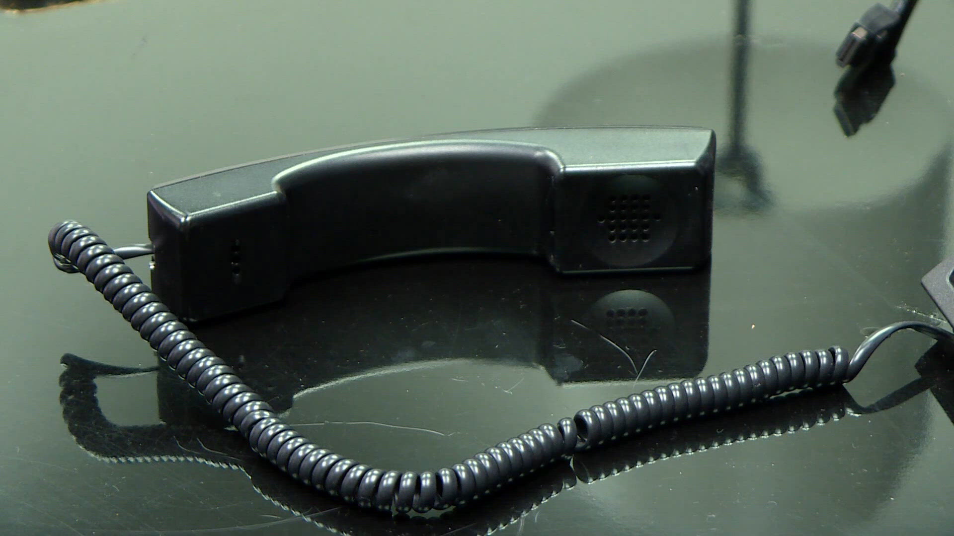 Thousands of volunteers across Colorado are working a hotline to report ...