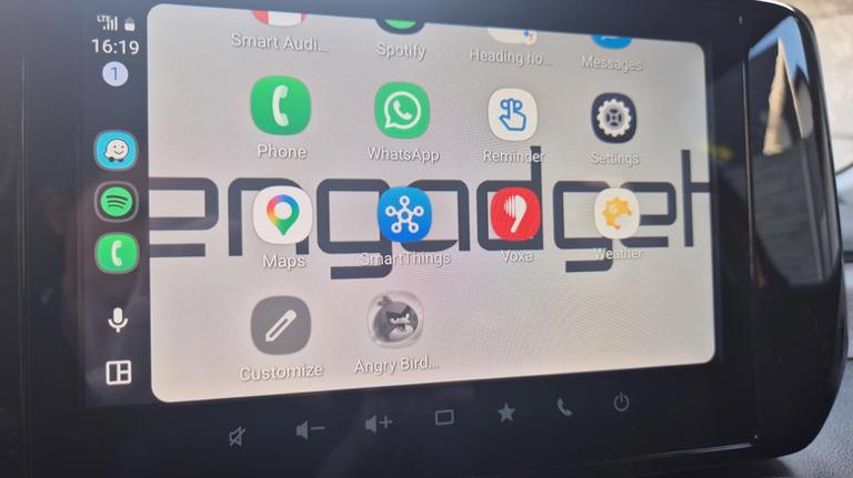 How to set up your phone games to play on an Android Auto screen