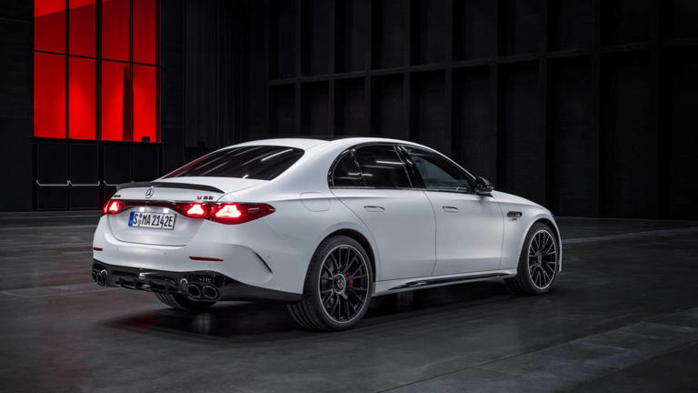 2025 Mercedes-AMG E 53 hybrid