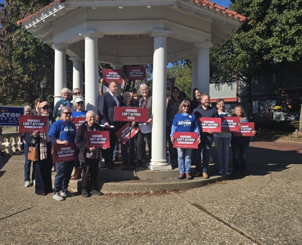 Pepper brings Acton bus tour to Marietta, pitches housing, jobs to keep ...