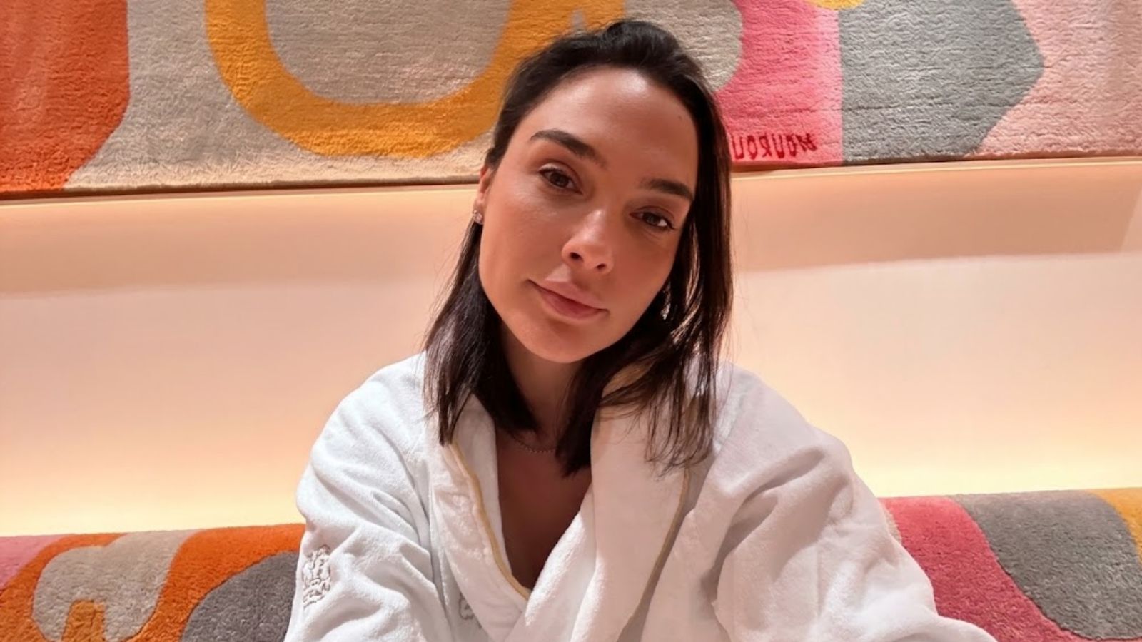 Gal Gadot branded a 'criminal' after flying from Los Angeles to vote in ...