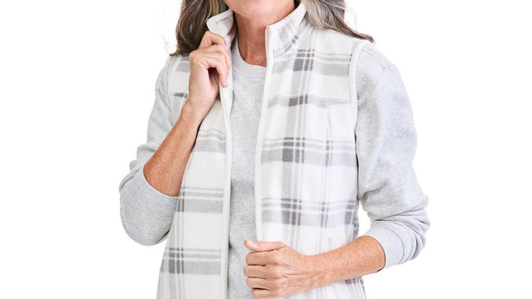 Macy's is selling a fleece vest for $25 in 8 colors