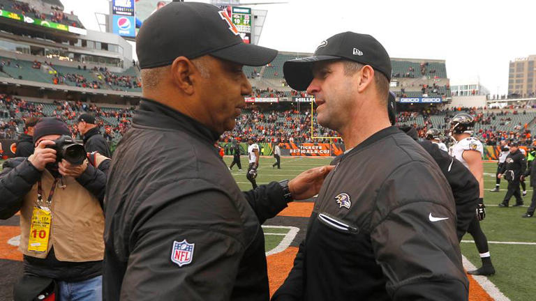 Marvin Lewis could help fix the Ravens' defense. If Jesse Minter calls ...