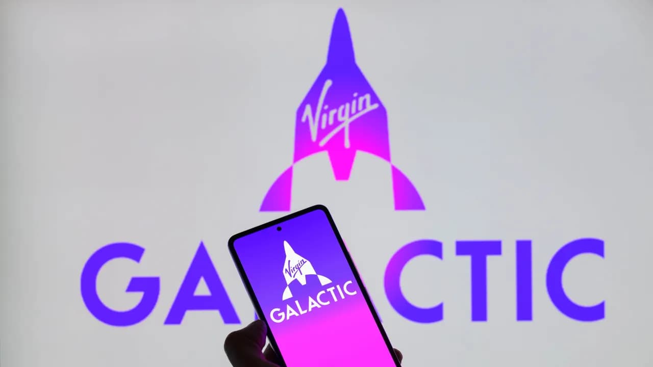 SPCE stock slips after-hours as Branson’s Virgin Galactic delays first ...