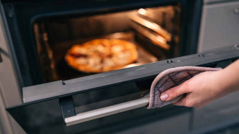 Is it safe to eat thawed frozen pizza? Here's what you need to know