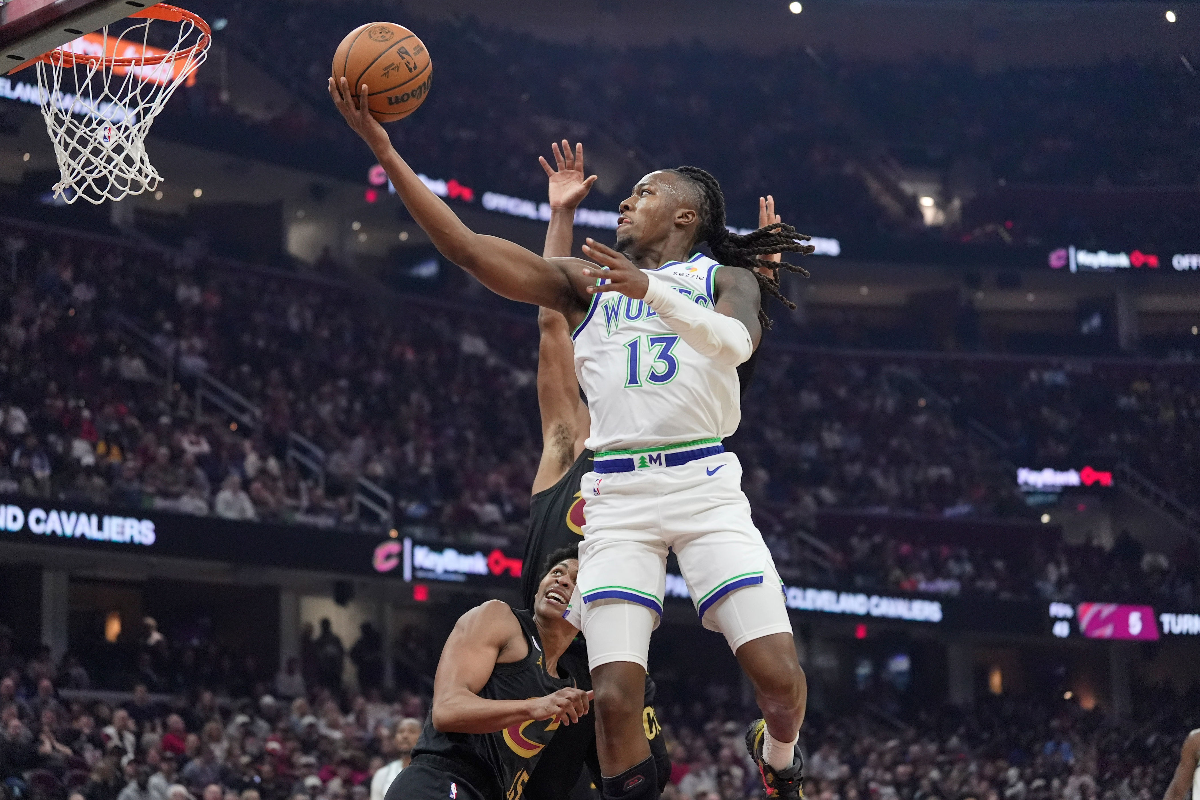 Mitchell scores 26 as Cavaliers rally and defeat Timberwolves 127-125 ...
