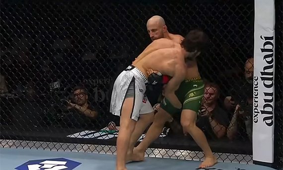 Chris Weidman calls Movsar Evloev's UFC 333 wrestling lazy