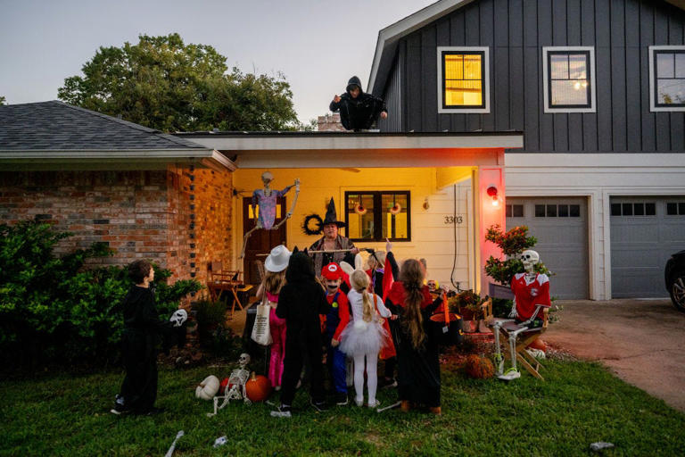 These Halloween costumes are trending across California