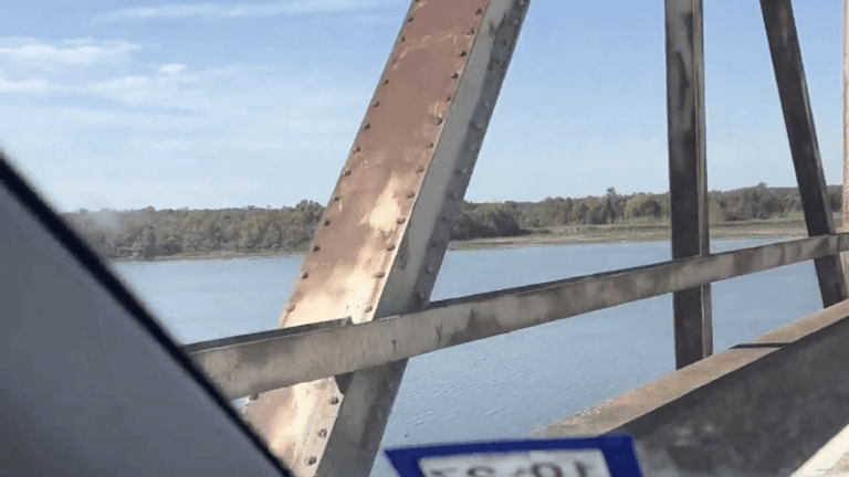 Two seriously hurt in crash on US 190 bridge at Jasper-Tyler county line