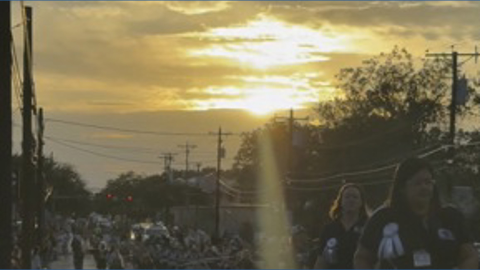 Student-made floats bring small-town spirit to Boerne’s homecoming parade