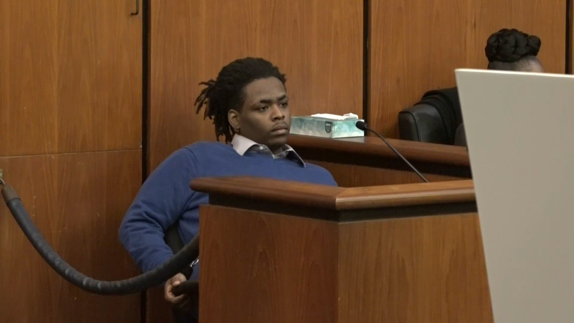 Man charged in fatal shooting takes the stand to argue he was justified ...