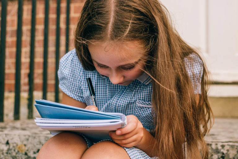College profs go gloriously old school to fight disturbing new trend ...