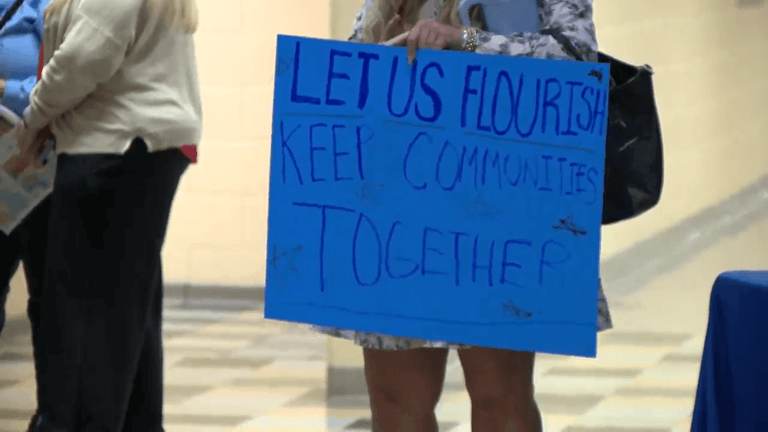 Olentangy families push back on redistricting plans that could split ...
