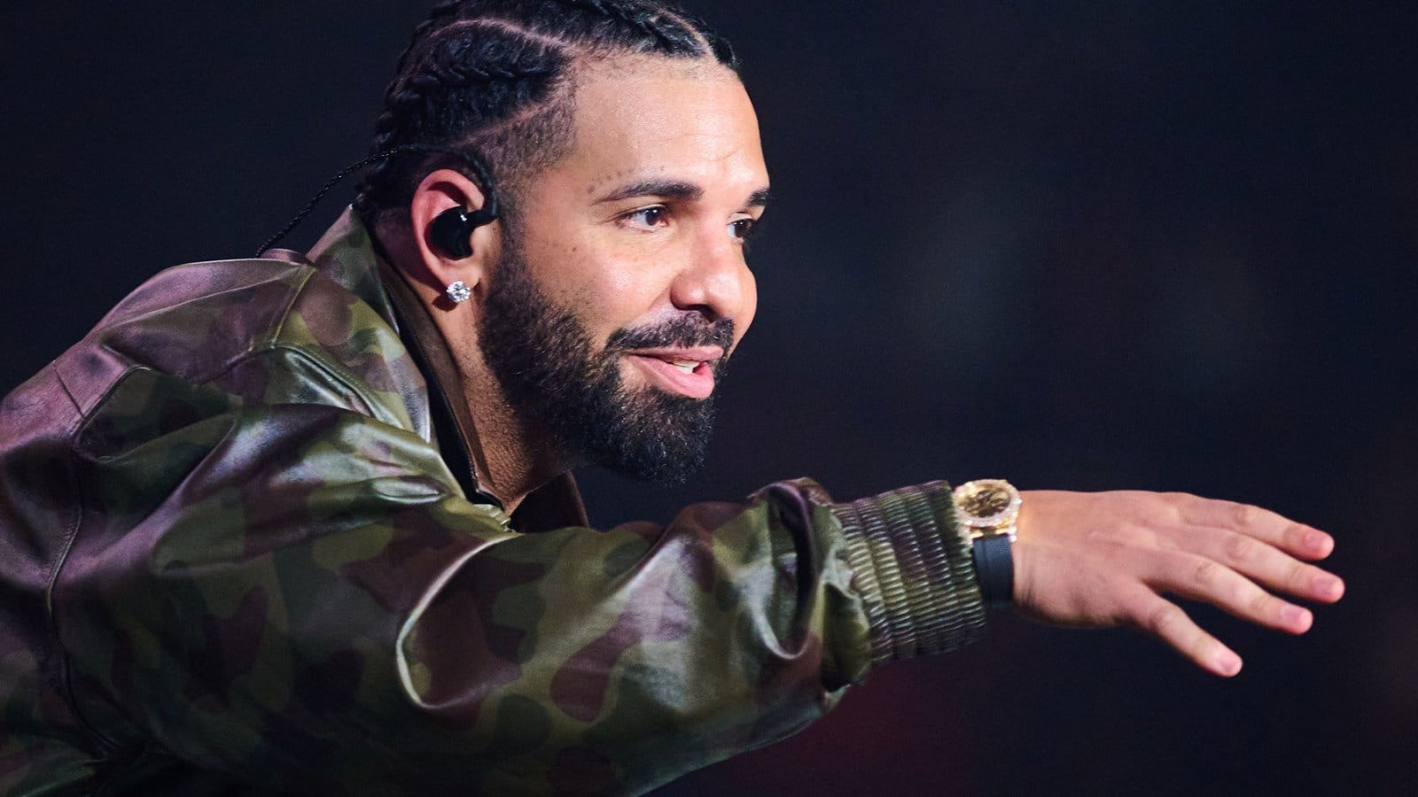 Judge dismisses lawsuit claiming Spotify allowed billions of fake ...
